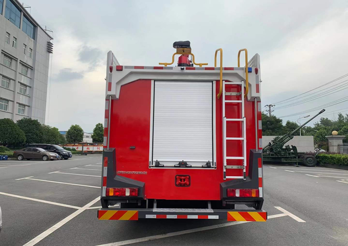 16噸重汽泡沫消防車
